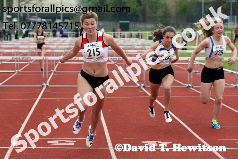 Womens under-17s 80 metres hurdles, 2019 North Eastern Track and Field Champs., Middlesbrough. Photo:  David T. Hewitson/Sports for All Pics